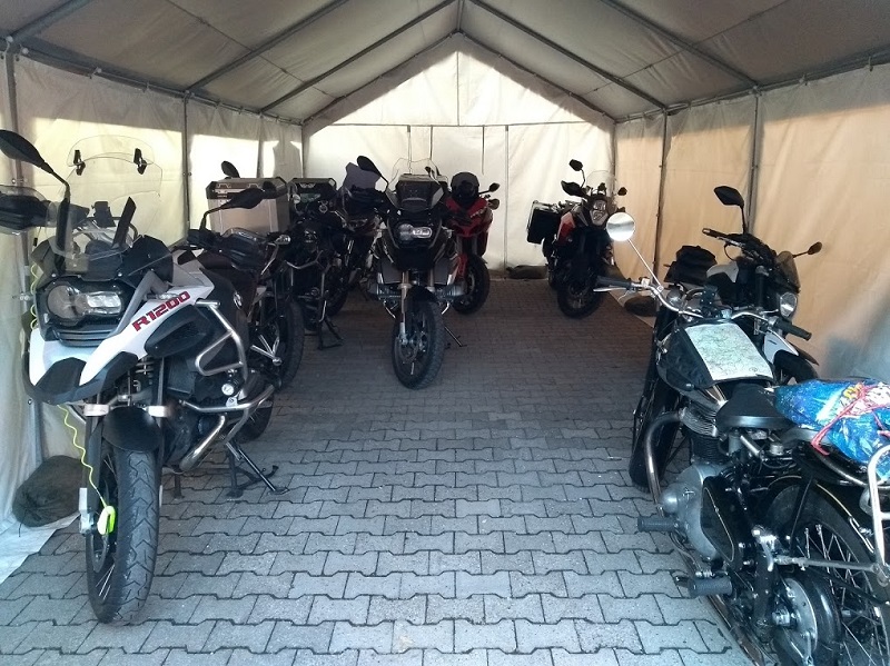 Zelt Motorrad